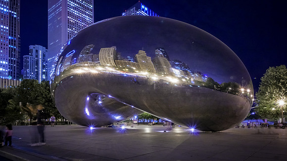 Chicago Millenium Park - Skygate at Night