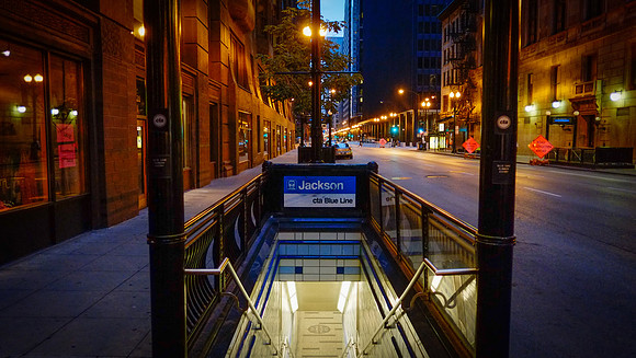 Chicago Subway entrance on State