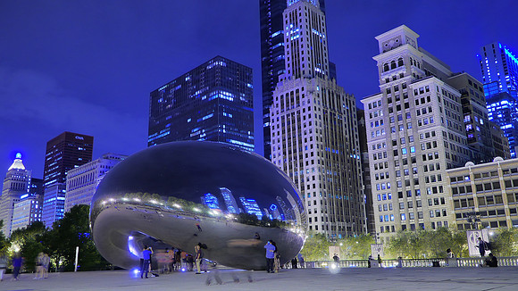 Cloud Gate aka "The Bean" in Chicago